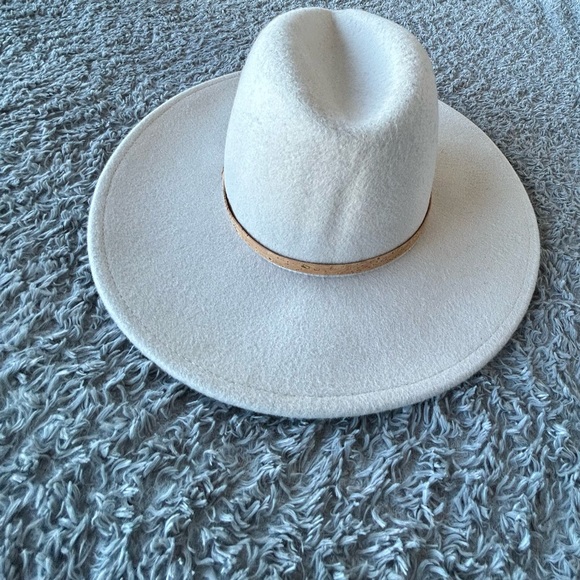 Brand New Tentree Festival Hat. Mint condition. - Picture 2 of 4